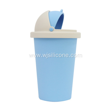 Flip-top trash cup for new energy vehicles